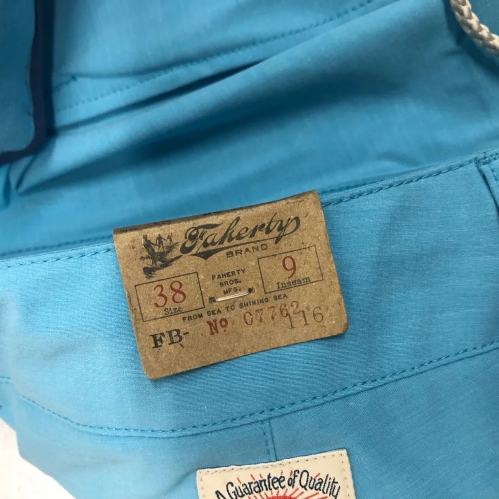 Faherty all day shorts, 9”, blue, NWT